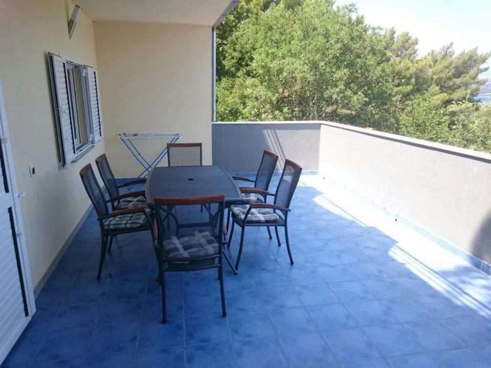 Gizmo Apartments Gornji Karin Exterior photo